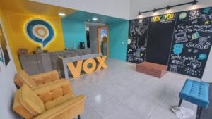sala representando o ambiente de trabalho da Vox2you